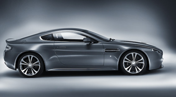 Aston martin v12 vantage-3